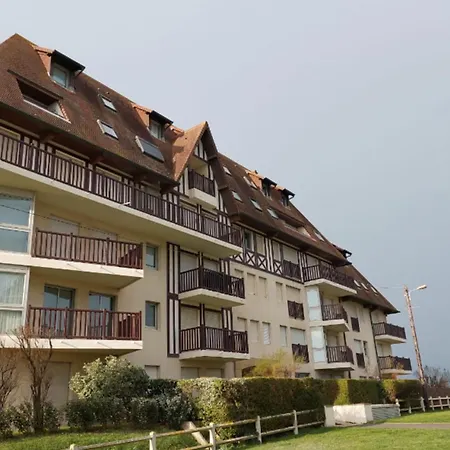 With Balcony Close To The Beach Appartement Cabourg